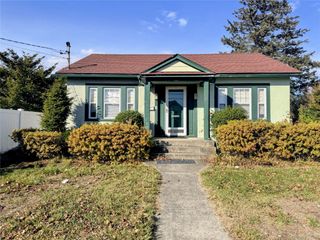 4 Franklin Street, Hicksville, NY 11801