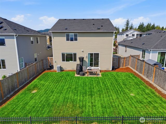 1391 Baker Heights Loop, Bremerton, WA 98312