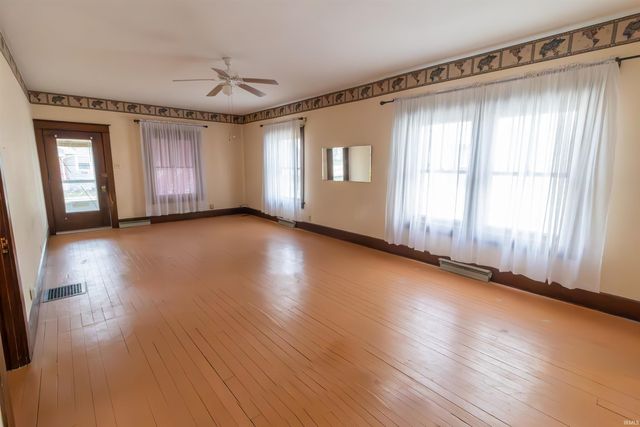 1071 Henry Street, Huntington, IN 46750