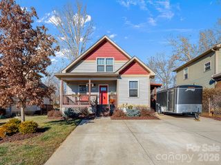 5 Yarrow Meadow Road, Weaverville, NC 28787
