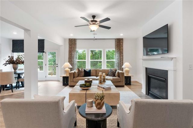 165 Foxhill Drive, Dawsonville, GA 30534