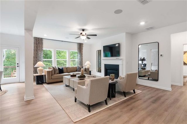 165 Foxhill Drive, Dawsonville, GA 30534