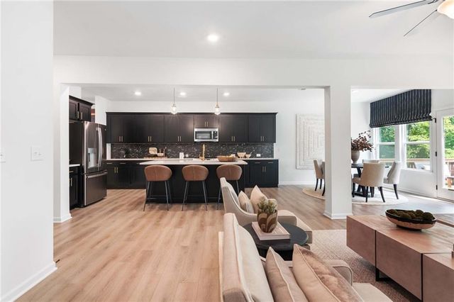 165 Foxhill Drive, Dawsonville, GA 30534