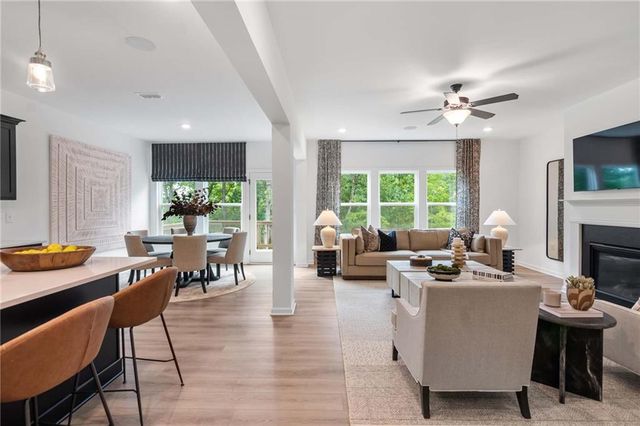 165 Foxhill Drive, Dawsonville, GA 30534