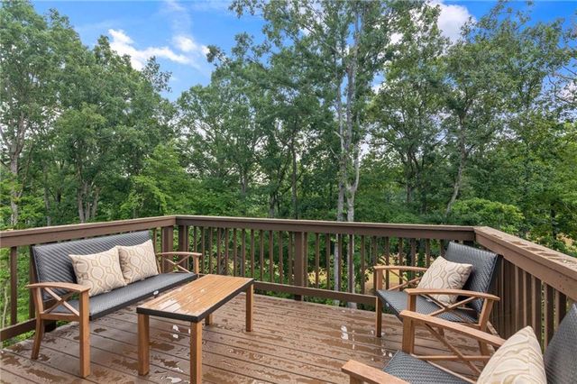 165 Foxhill Drive, Dawsonville, GA 30534