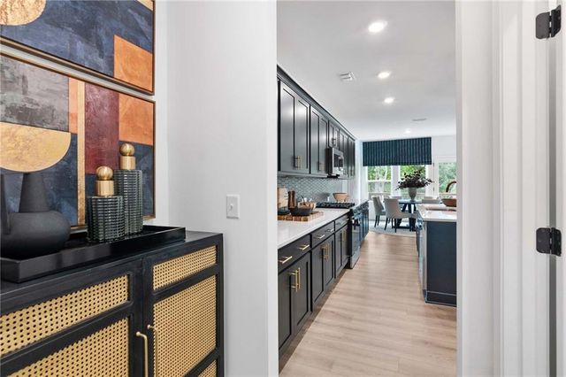 165 Foxhill Drive, Dawsonville, GA 30534