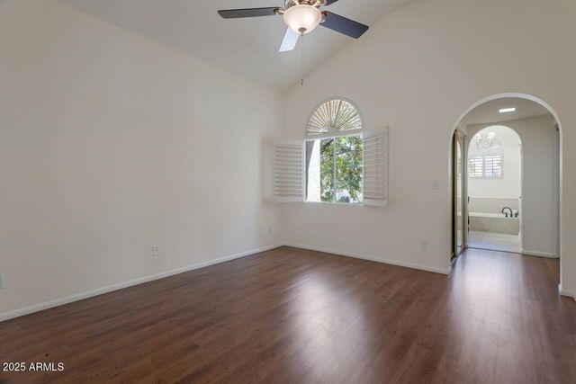 4020 E LAUREL Lane, Phoenix, AZ 85028