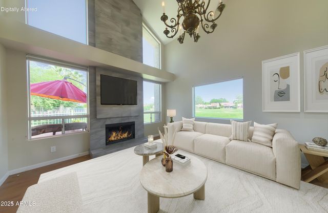 4020 E LAUREL Lane, Phoenix, AZ 85028