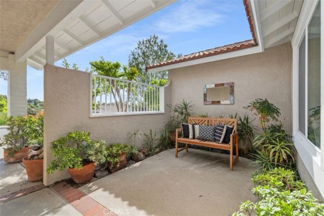 24181 Novia Circle, Mission Viejo, CA 92691