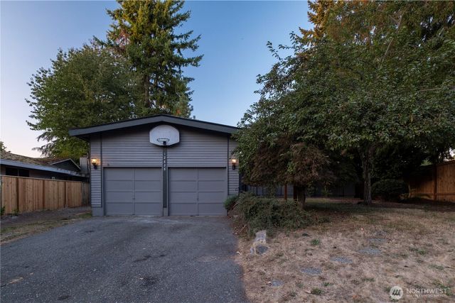 12828 SE 186th Place, Renton, WA 98058