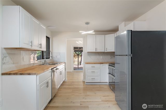 12828 SE 186th Place, Renton, WA 98058