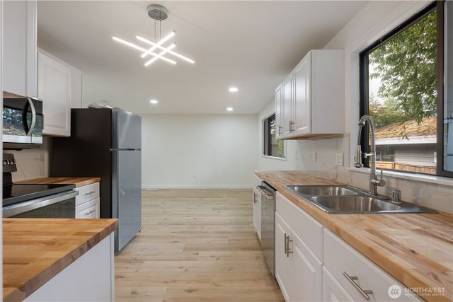 12828 SE 186th Place, Renton, WA 98058