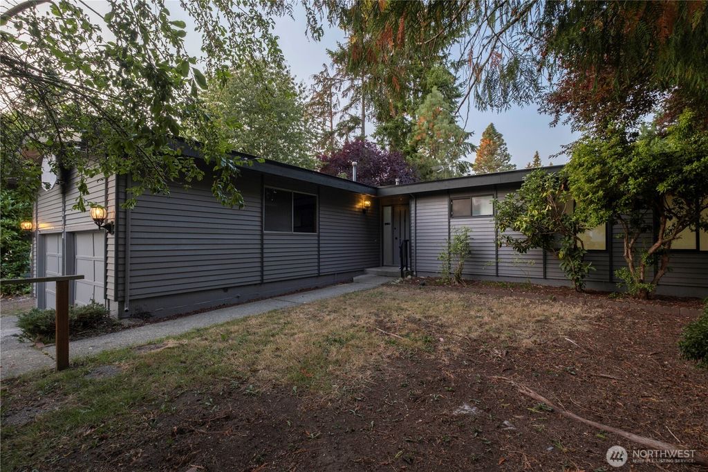 12828 SE 186th Place, Renton, WA 98058