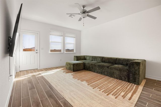 13707 Manhattan DR, Pflugerville, TX 78660