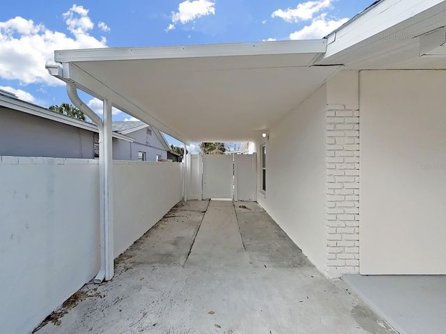 4928 SHETLAND AVENUE, Tampa, FL 33615