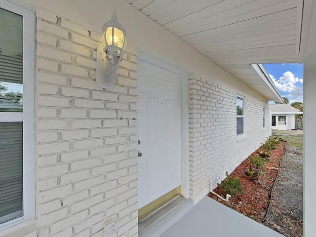 4928 SHETLAND AVENUE, Tampa, FL 33615