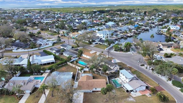 4928 SHETLAND AVENUE, Tampa, FL 33615