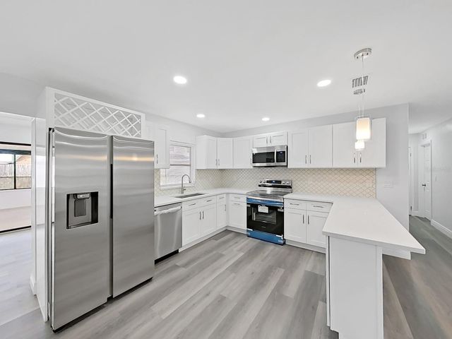 4928 SHETLAND AVENUE, Tampa, FL 33615