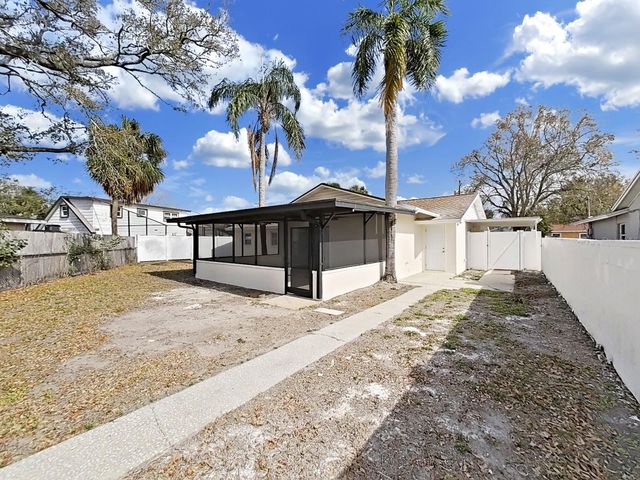4928 SHETLAND AVENUE, Tampa, FL 33615