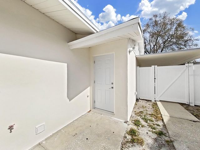 4928 SHETLAND AVENUE, Tampa, FL 33615