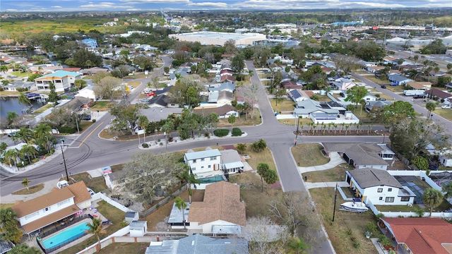 4928 SHETLAND AVENUE, Tampa, FL 33615