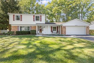 26279 Westmeath Street, Farmington Hills, MI 48334