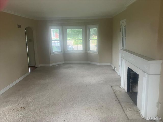 512 W Legion Avenue, Columbia, IL 62236