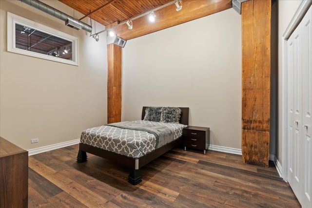 550 N Kingsbury Street 106, Chicago, IL 60654