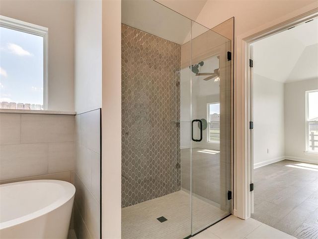 10512 NW 33rd Place, Yukon, OK 73099