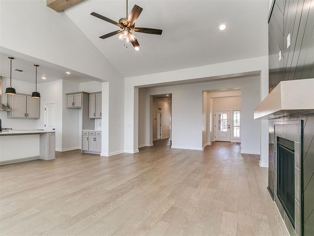 10512 NW 33rd Place, Yukon, OK 73099