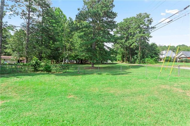 9386 Woodknoll Lane, Jonesboro, GA 30238
