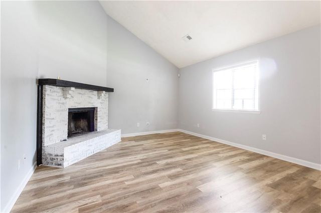 9386 Woodknoll Lane, Jonesboro, GA 30238