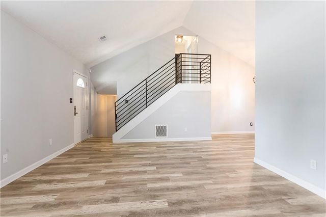 9386 Woodknoll Lane, Jonesboro, GA 30238