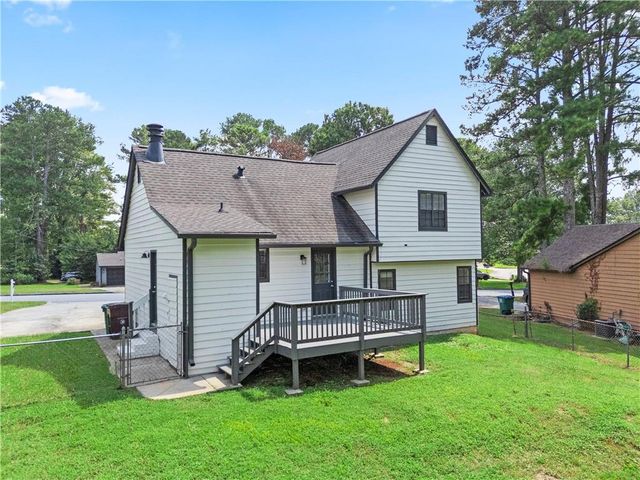9386 Woodknoll Lane, Jonesboro, GA 30238