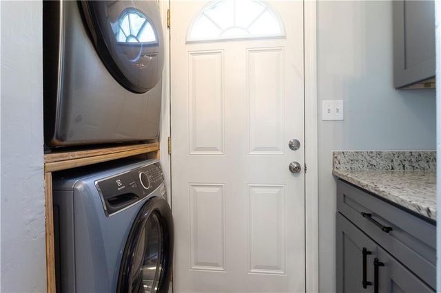 9386 Woodknoll Lane, Jonesboro, GA 30238