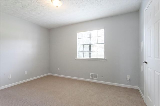 9386 Woodknoll Lane, Jonesboro, GA 30238