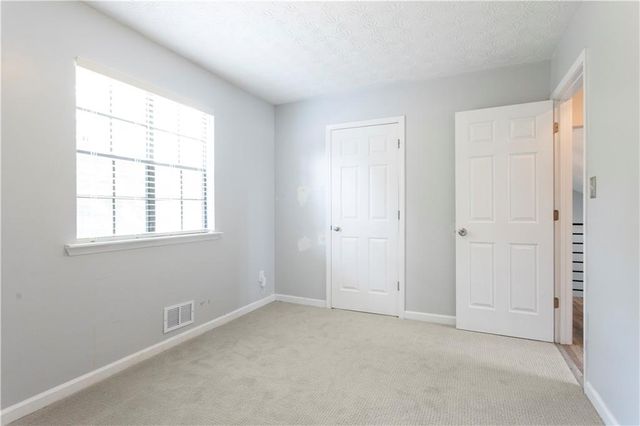9386 Woodknoll Lane, Jonesboro, GA 30238