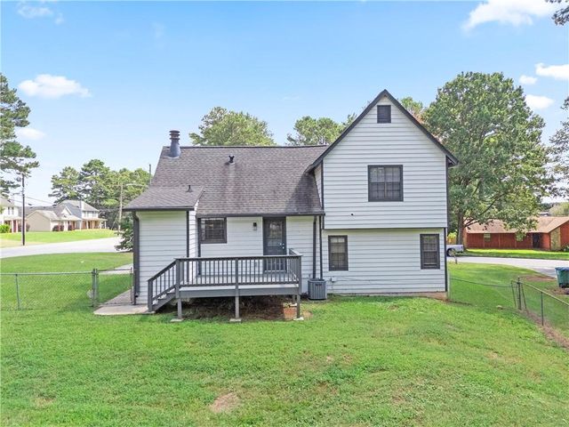 9386 Woodknoll Lane, Jonesboro, GA 30238