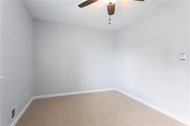 9386 Woodknoll Lane, Jonesboro, GA 30238