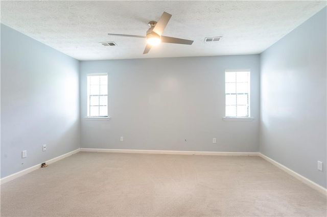 9386 Woodknoll Lane, Jonesboro, GA 30238