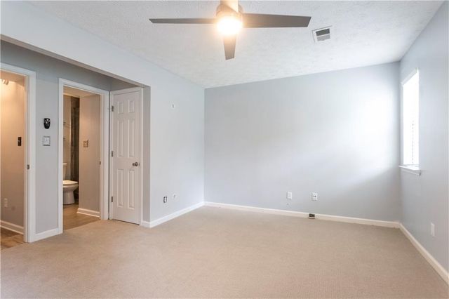 9386 Woodknoll Lane, Jonesboro, GA 30238