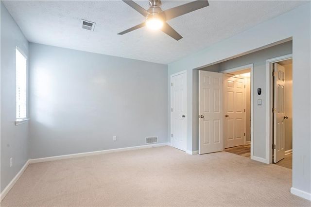 9386 Woodknoll Lane, Jonesboro, GA 30238