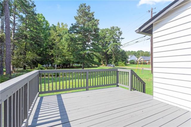 9386 Woodknoll Lane, Jonesboro, GA 30238