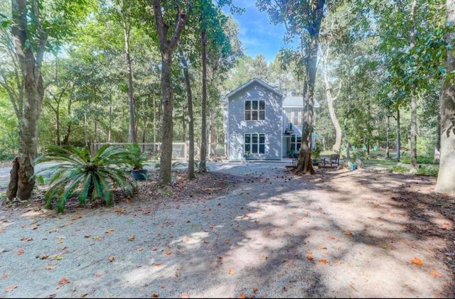 2961 Hut Road, Johns Island, SC 29455