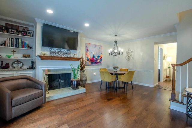 8 Kingsbridge Way, Little Rock, AR 72212