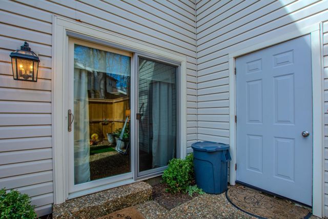 8 Kingsbridge Way, Little Rock, AR 72212