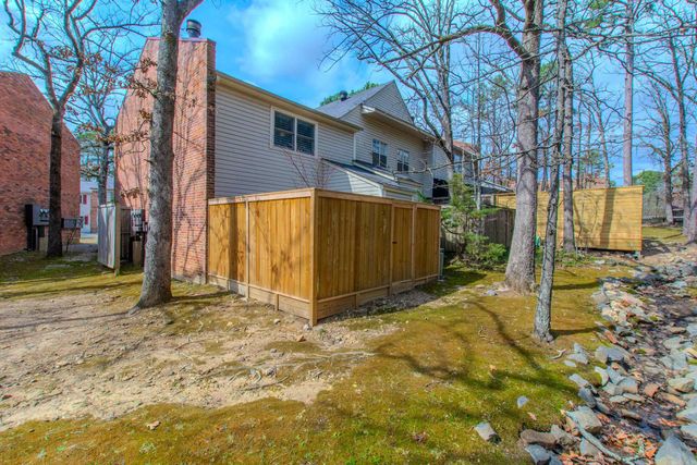 8 Kingsbridge Way, Little Rock, AR 72212