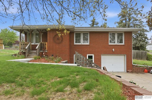 4606 Borman Street, Bellevue, NE 68157
