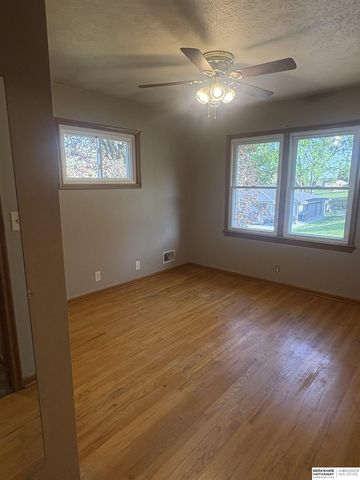 4606 Borman Street, Bellevue, NE 68157