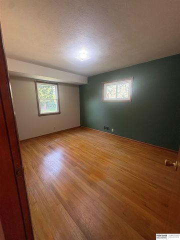 4606 Borman Street, Bellevue, NE 68157